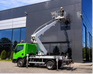 podnośnik koszowy płock, usługi podnośnikiem koszowym, montaż elewacji, instalacje konstrukcji, prace ogrodowe, instalacje elektryczne płock, podnośnik płock