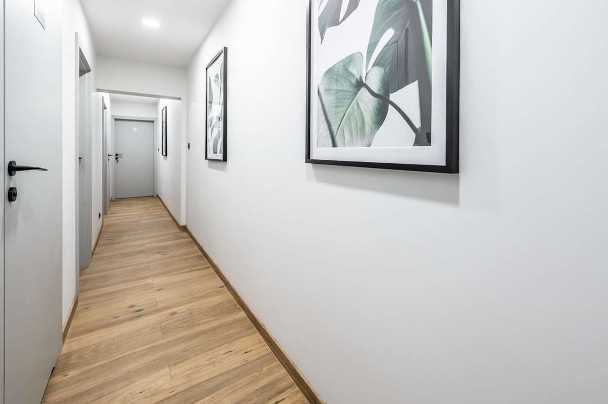 Tani hotel w Płocku z parkingiem monitorowanym dla kierowców i przedstawicieli handlowych w trasie.