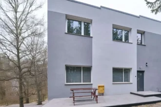 Tani nocleg w Płocku z monitorowanym parkingiem dla kierowcy i przedstawiciela handlowego w trasie.